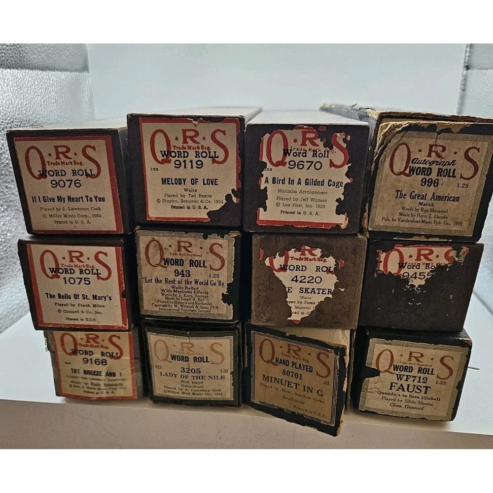 Lot of 12 Old Player Piano Rolls / QRS (D)